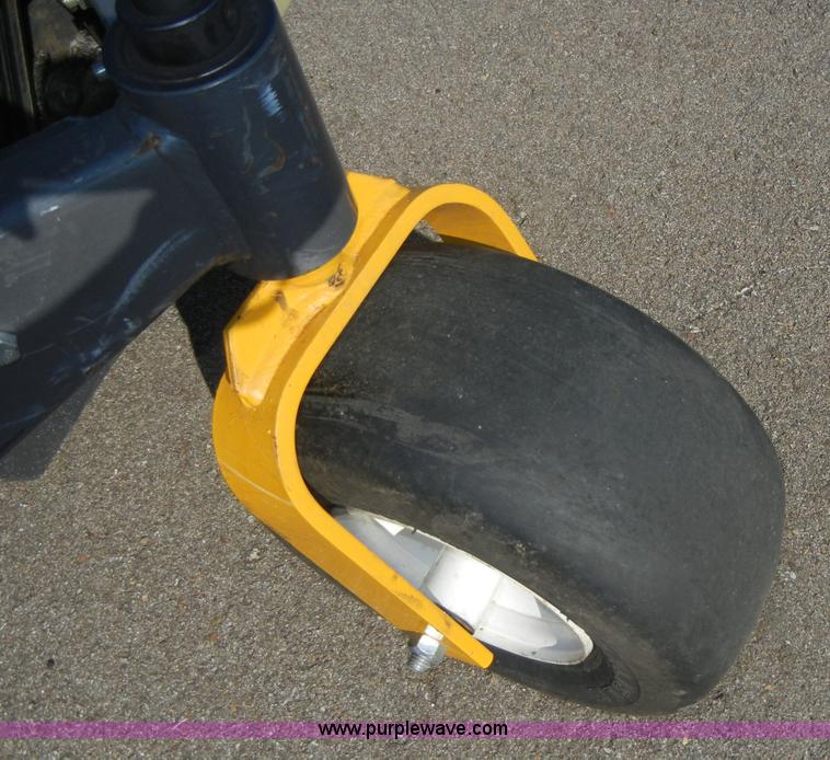 image for item A3008 Walker MBSD zero turn mower