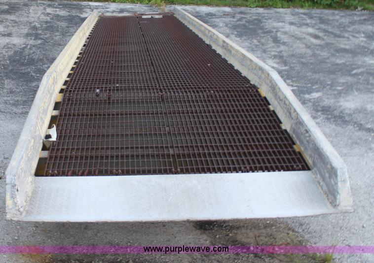 image for item A3694 Copper lay portable loading ramp