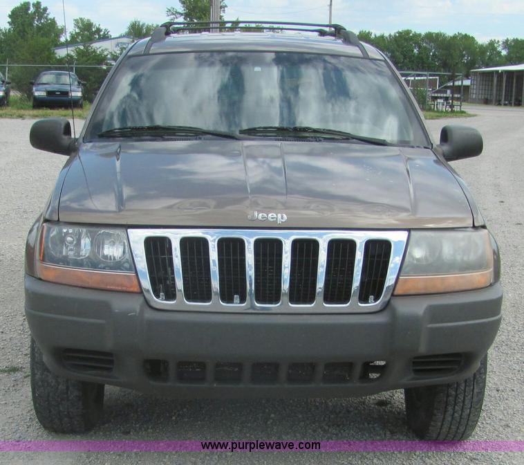 image for item A3748 2001 Jeep Grand Cherokee Laredo SUV