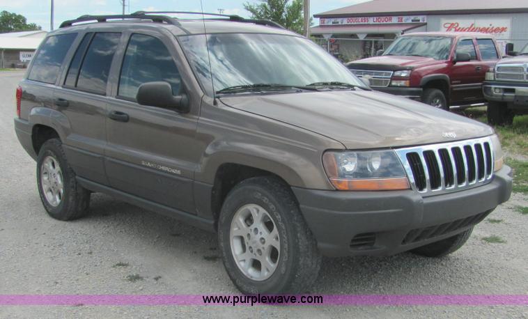 image for item A3748 2001 Jeep Grand Cherokee Laredo SUV