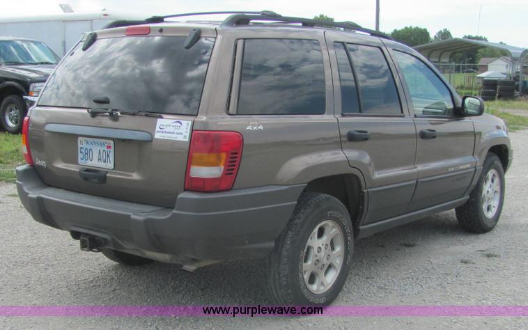 image for item A3748 2001 Jeep Grand Cherokee Laredo SUV