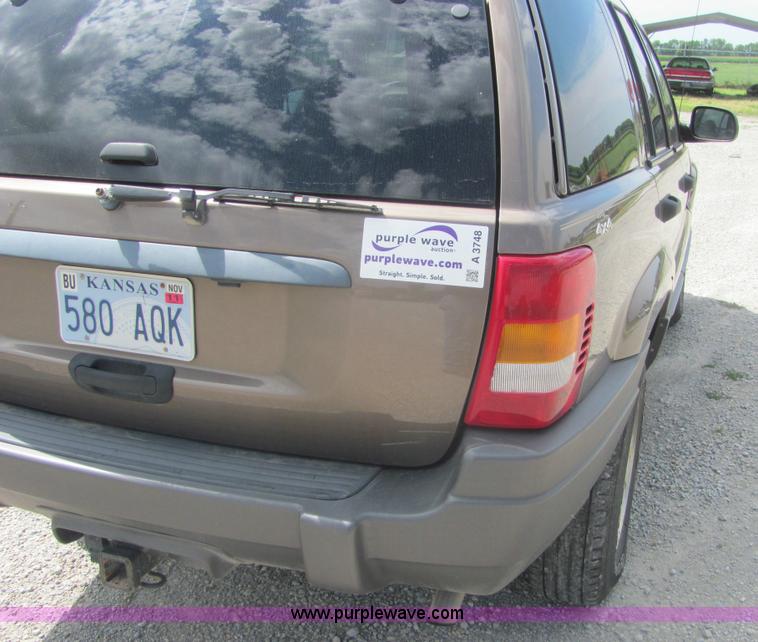 image for item A3748 2001 Jeep Grand Cherokee Laredo SUV