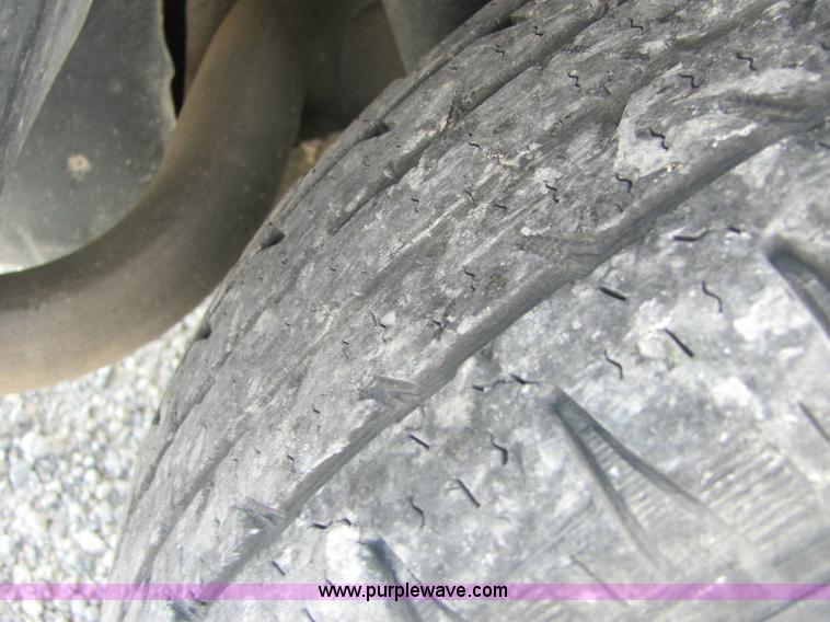 image for item A3748 2001 Jeep Grand Cherokee Laredo SUV