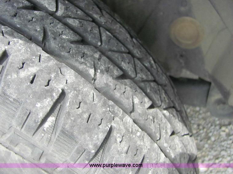 image for item A3748 2001 Jeep Grand Cherokee Laredo SUV