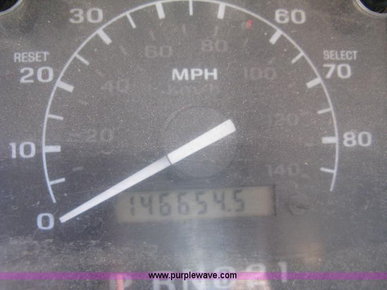 image for item A4256 1995 Ford F250 XLT extended cab pickup truck