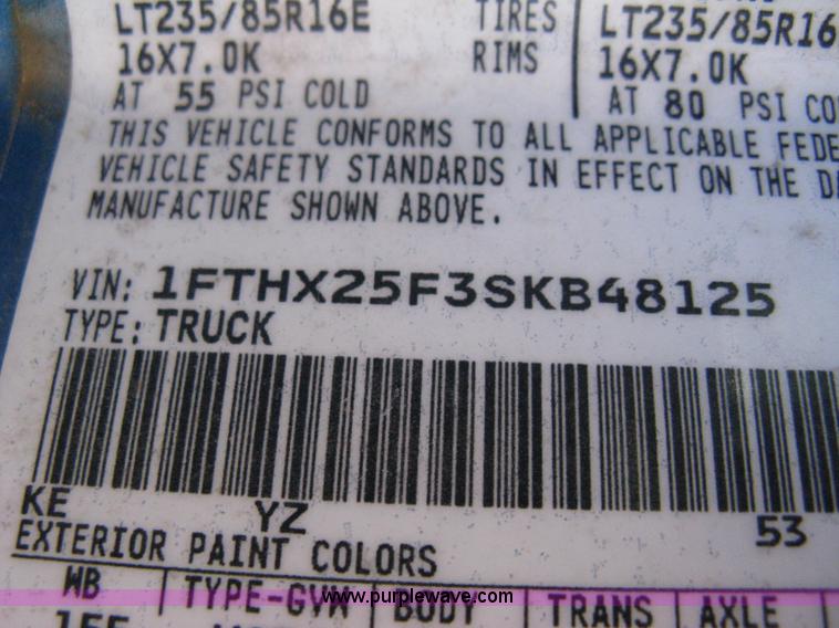 image for item A4256 1995 Ford F250 XLT extended cab pickup truck