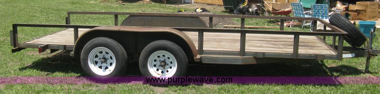 image for item A4257 1993 Diamond C 16' tandem axle flatbed trailer