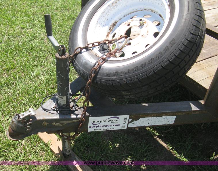 image for item A4257 1993 Diamond C 16' tandem axle flatbed trailer