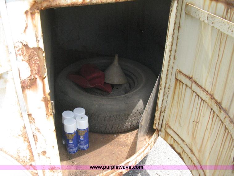 image for item A4258 Hale two-horse trailer