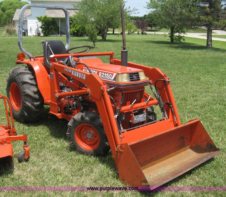 image for item A4259 Kubota B2150 MFWD tractor