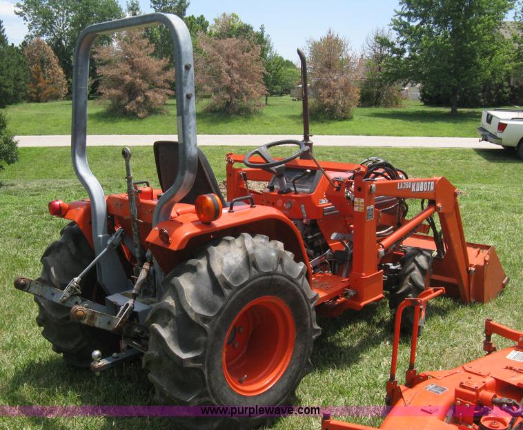 image for item A4259 Kubota B2150 MFWD tractor