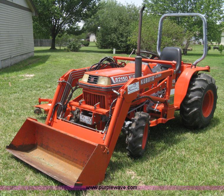 image for item A4259 Kubota B2150 MFWD tractor