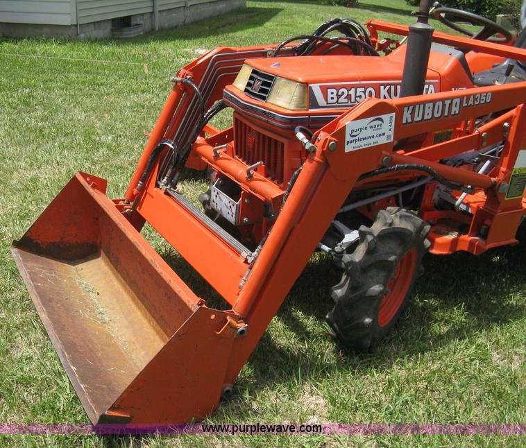 image for item A4259 Kubota B2150 MFWD tractor