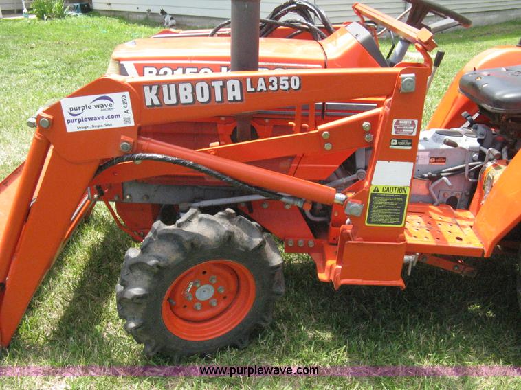 image for item A4259 Kubota B2150 MFWD tractor