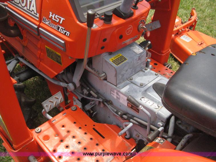 image for item A4259 Kubota B2150 MFWD tractor
