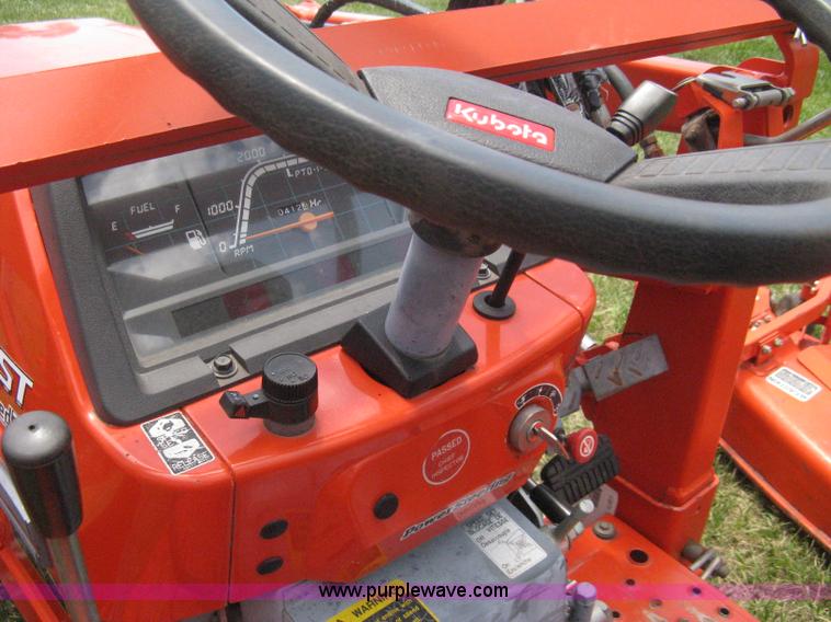 image for item A4259 Kubota B2150 MFWD tractor