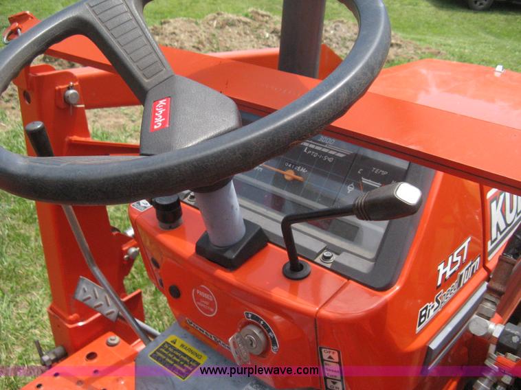 image for item A4259 Kubota B2150 MFWD tractor