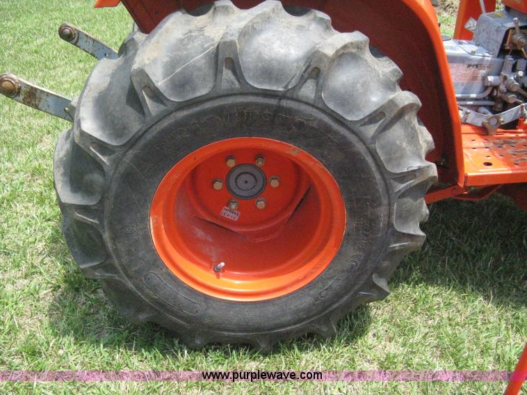 image for item A4259 Kubota B2150 MFWD tractor