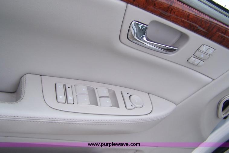 image for item A4600 2006 Cadillac DTS