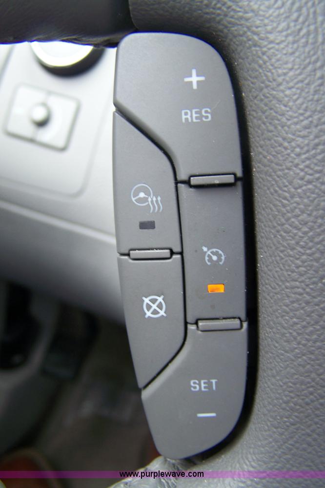 image for item A4600 2006 Cadillac DTS