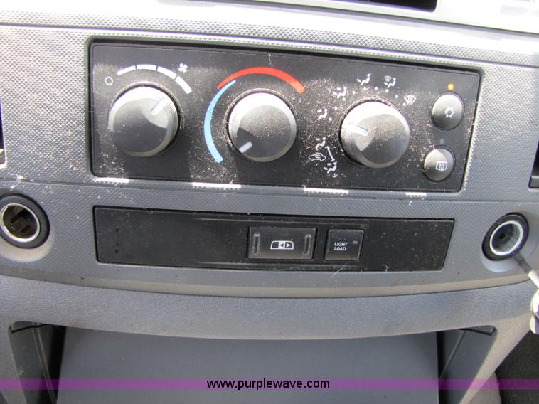 image for item A4691 2008 Dodge Ram 2500 Heavy Duty quad cab pickup truck