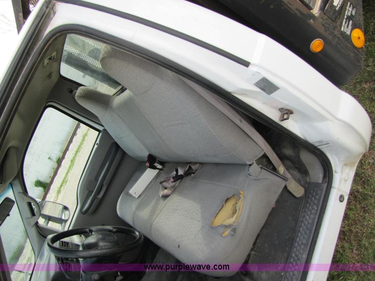 image for item A4692 1999 Ford F350 Super Duty pickup truck