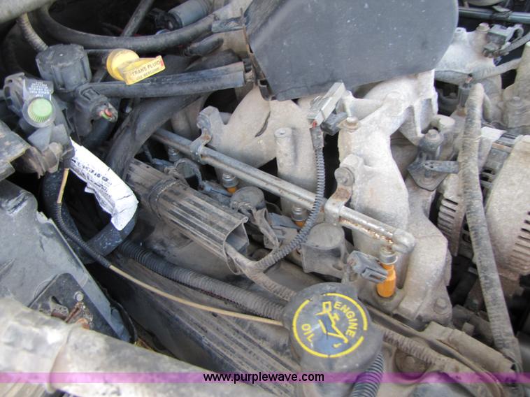 image for item A4692 1999 Ford F350 Super Duty pickup truck