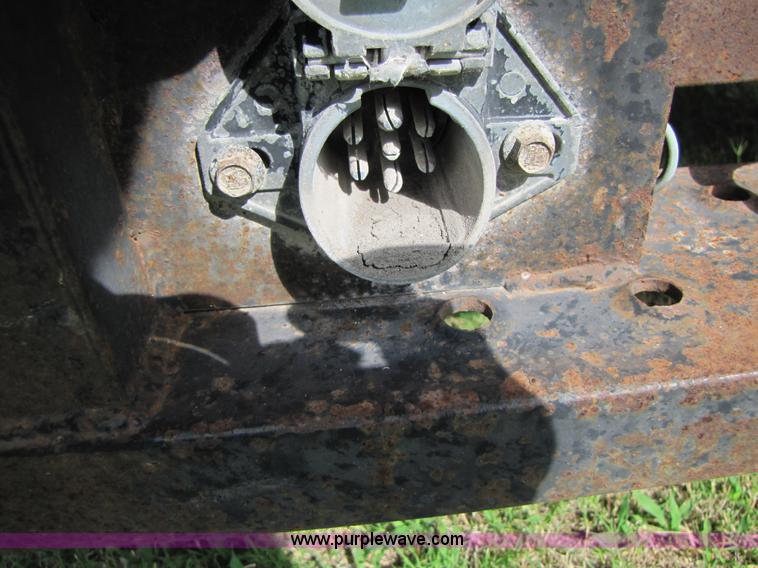 image for item A4692 1999 Ford F350 Super Duty pickup truck