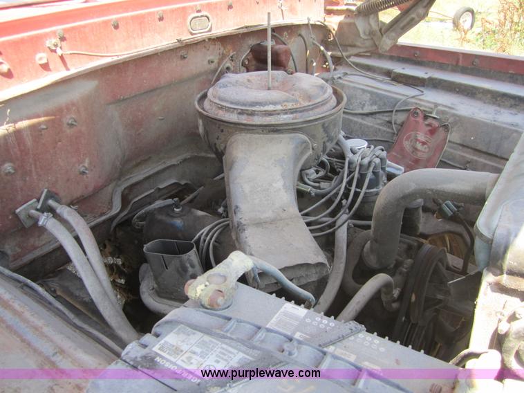 image for item A4795 1967 Ford F600 dump truck