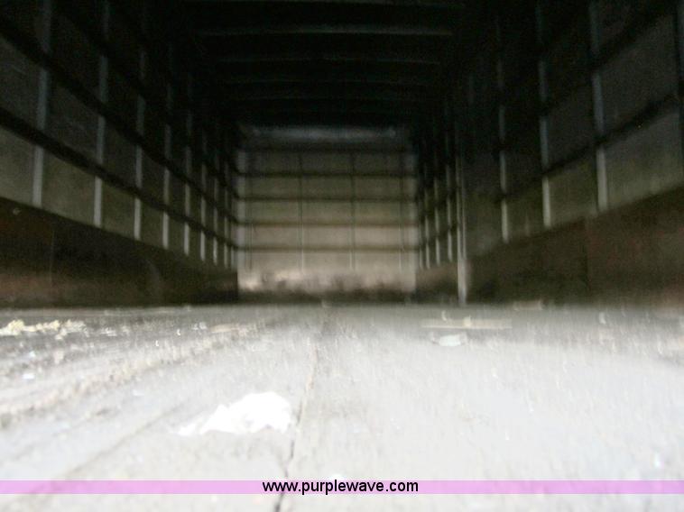 image for item A4796 1989 Isuzu FTR box truck