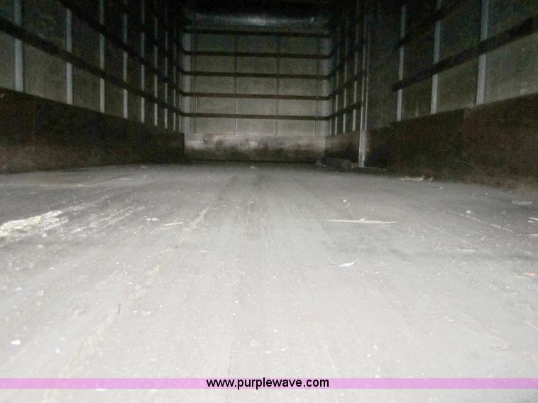 image for item A4796 1989 Isuzu FTR box truck