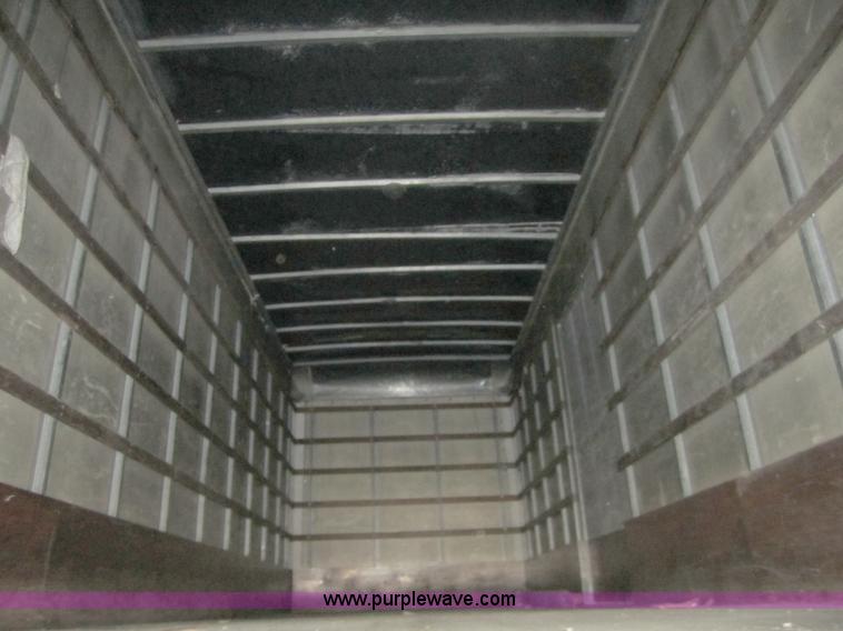 image for item A4796 1989 Isuzu FTR box truck