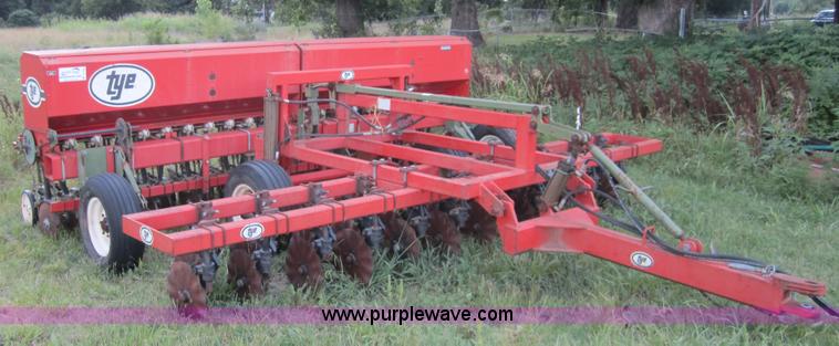 image for item A4799 Tye 15' no-till drill with coulters