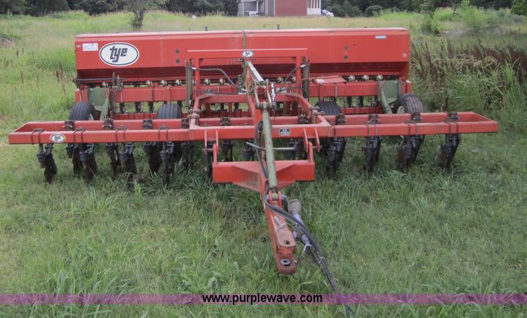 image for item A4799 Tye 15' no-till drill with coulters