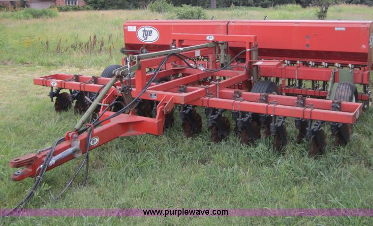image for item A4799 Tye 15' no-till drill with coulters
