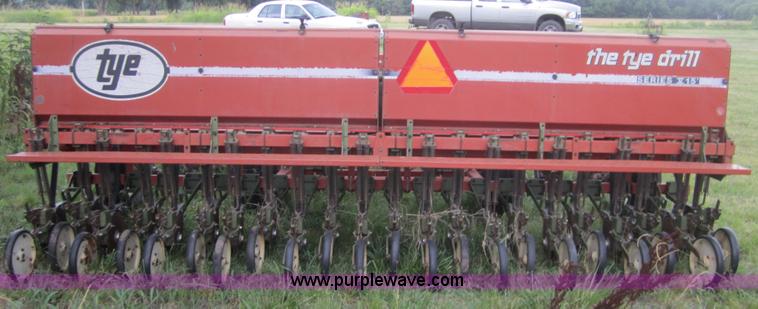 image for item A4799 Tye 15' no-till drill with coulters