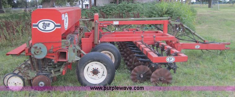 image for item A4799 Tye 15' no-till drill with coulters