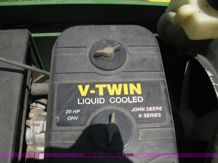 image for item A9499 John Deere 425 lawn tractor