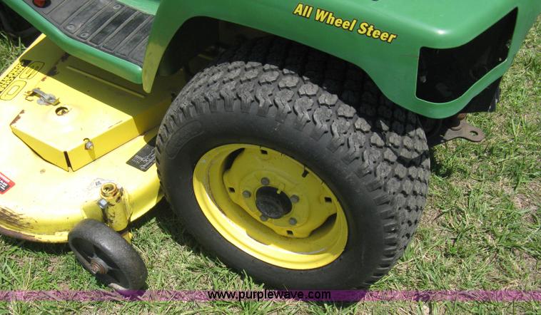 image for item A9499 John Deere 425 lawn tractor