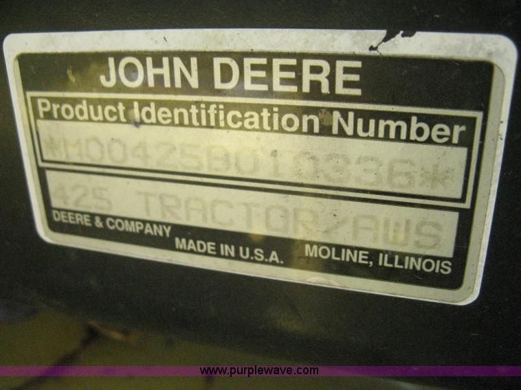 image for item A9499 John Deere 425 lawn tractor