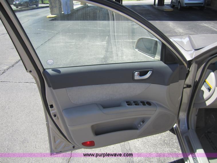 image for item A9573 2006 Hyundai Sonata GLS