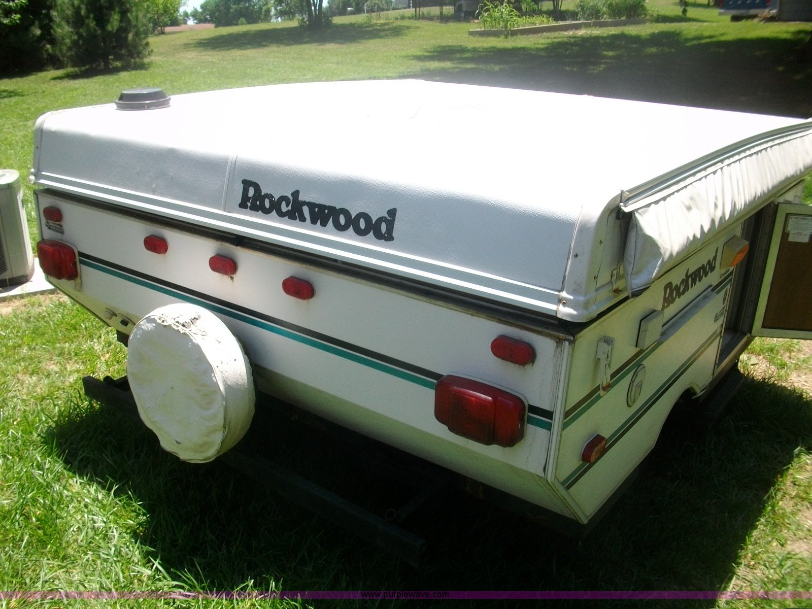 1997 Rockwood 1640 Freedom pop up camper in Wamego, KS Item A1012