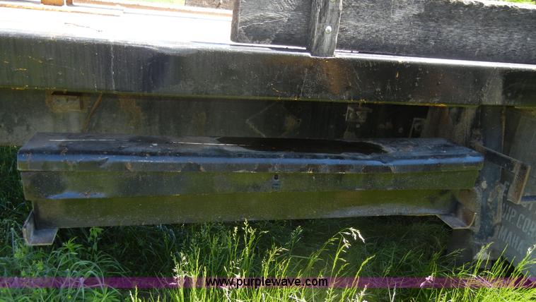 image for item 2353 1986 International S1754 bucket truck