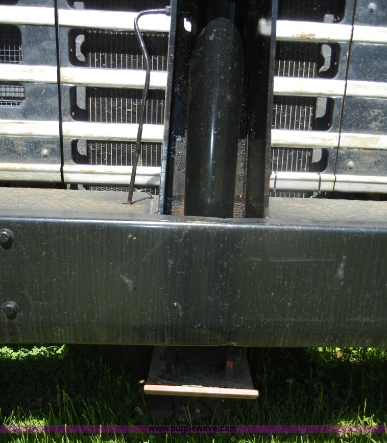 image for item 2353 1986 International S1754 bucket truck