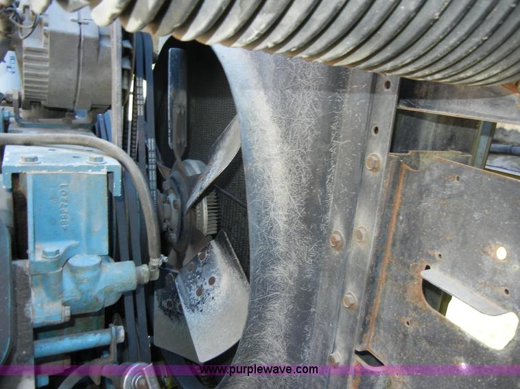 image for item 2353 1986 International S1754 bucket truck