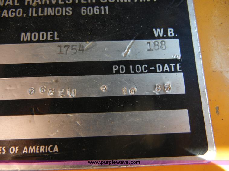 image for item 2353 1986 International S1754 bucket truck