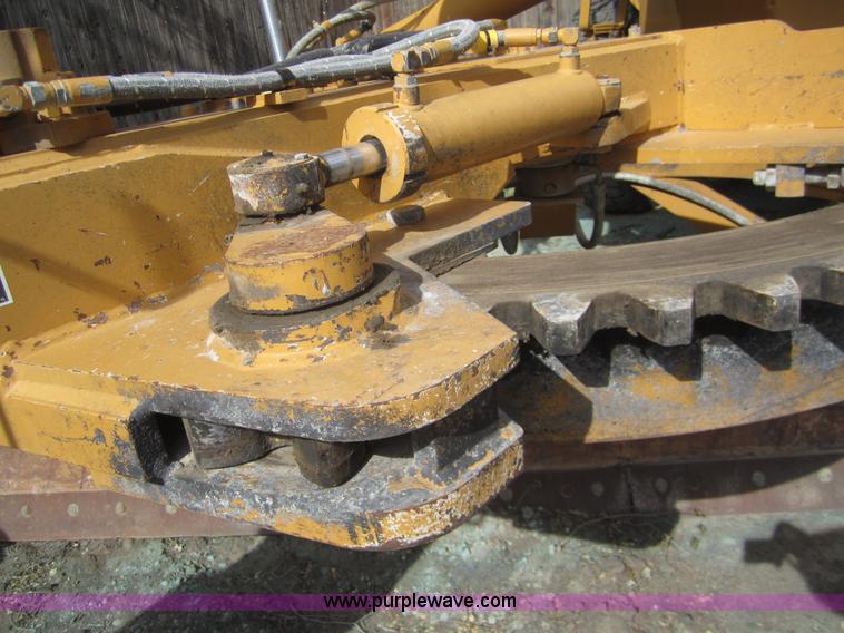 image for item 3082 1996 Champion 720A motor grader
