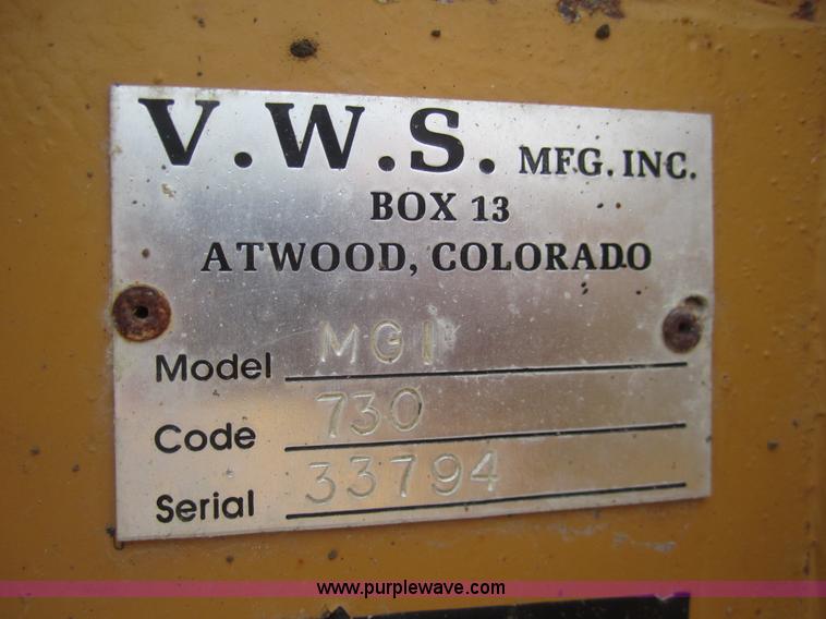 image for item 3082 1996 Champion 720A motor grader