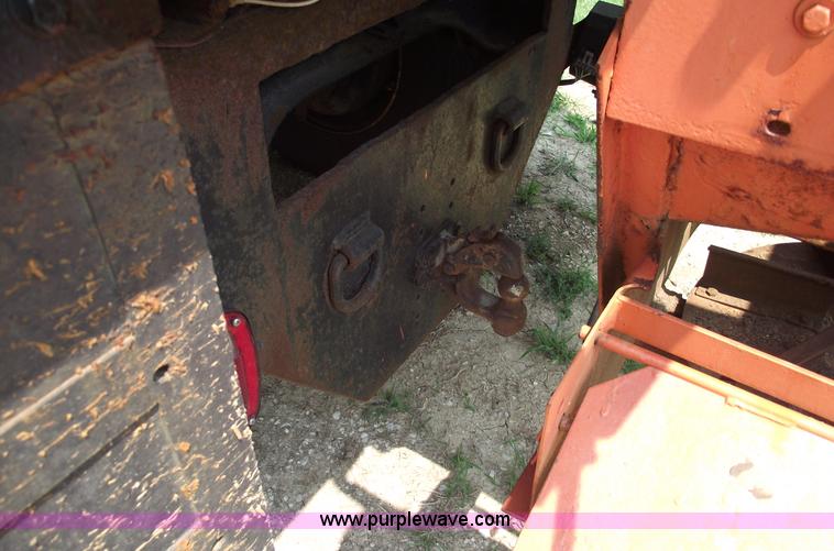 image for item 5396 2000 International 4700 dump truck