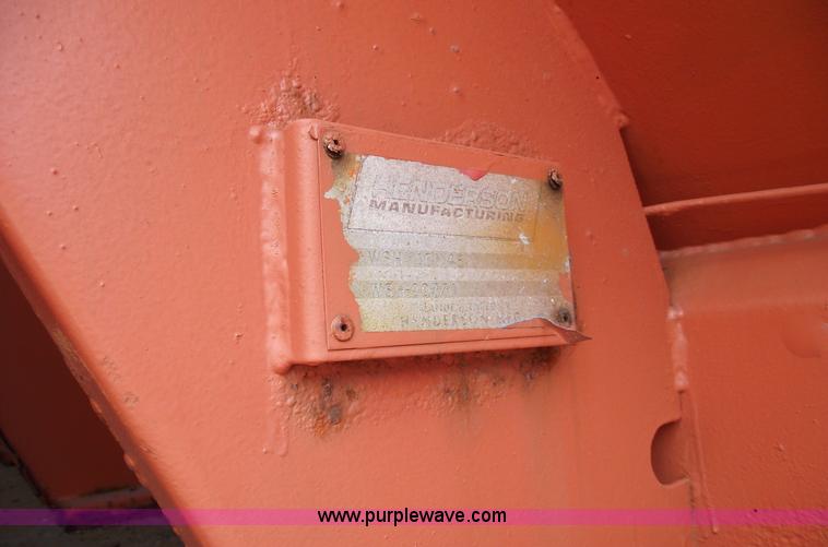 image for item 5396 2000 International 4700 dump truck